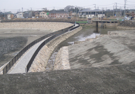 調整池整備工事(造成工)