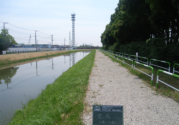 社会資本整備総合交付金（河川）工事（築堤護岸工その２）