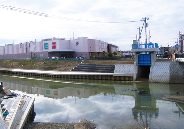 総簡加)社会資本整備総合交付金(河川)工事(新方川樋管工)